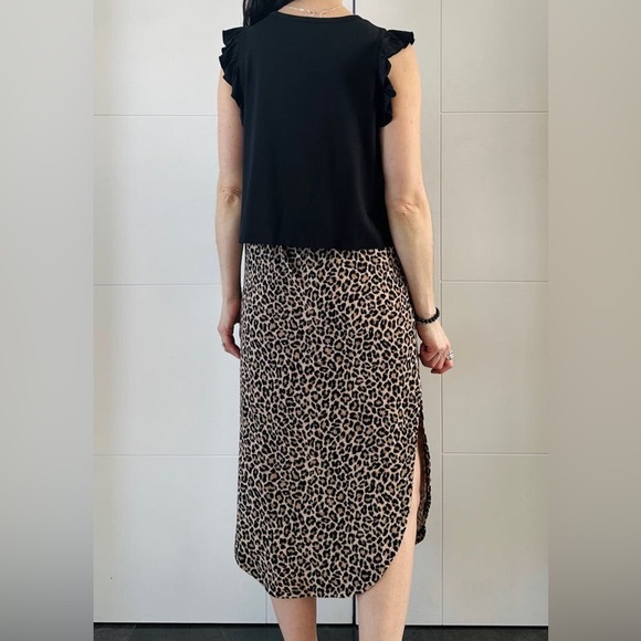 EUC Jackson Rowe Purr Print midi skirt. Leopard print. Size Large. - Picture 4 of 8